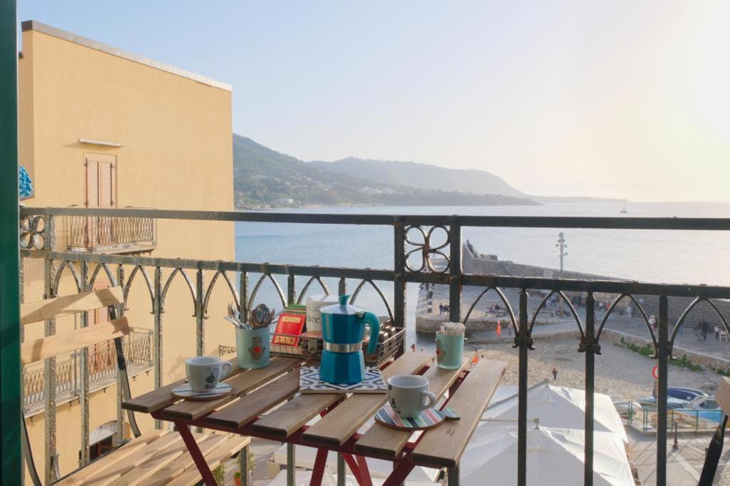 Апартаменты Devalu Casa Del Mare Чефалу Экстерьер фото